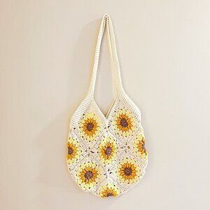 Sunflower crochet bag